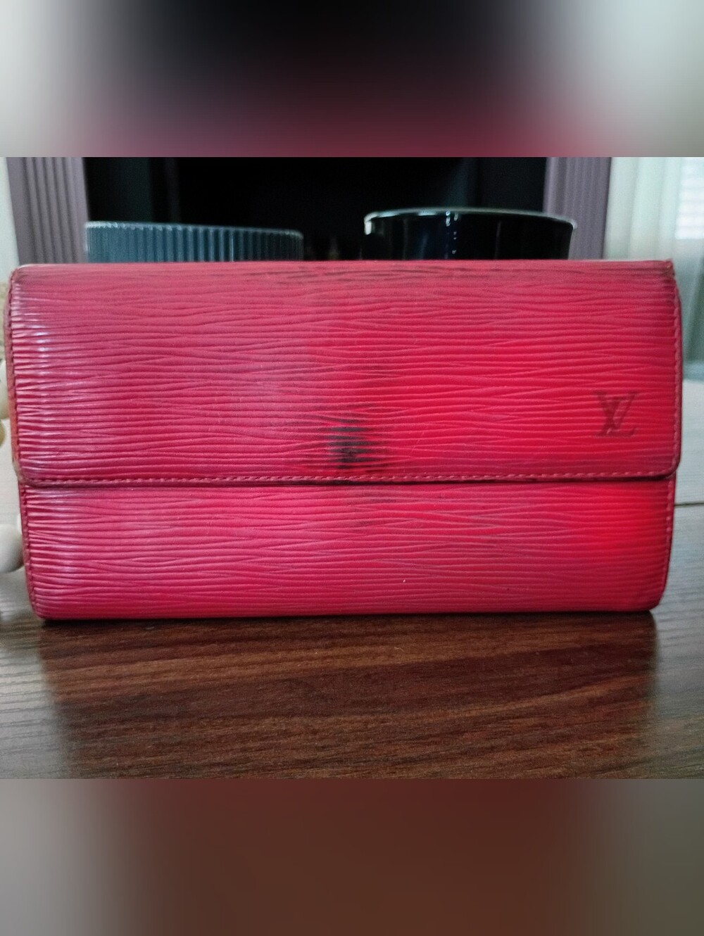 AUTHENTIC VINTAGE LOUIS VUITTON RED EPI LEATHER WALLET ❤️